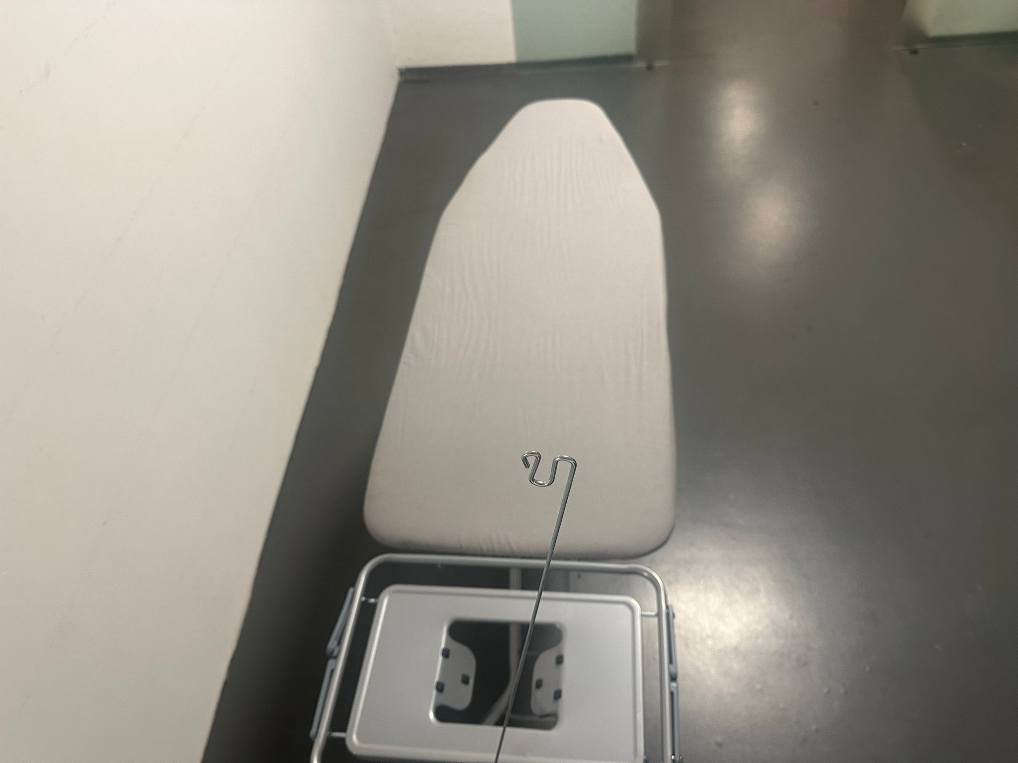 STAHLMANN XXL Bügelbrett 130 × 48 cm für Dampfbügelstation – Bild 4